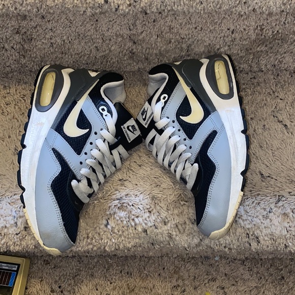 Air Max Navigate - Picture 2 of 6